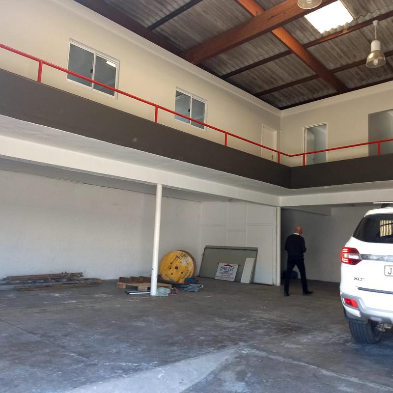 To Let commercial Property for Rent in Sidwell Eastern Cape